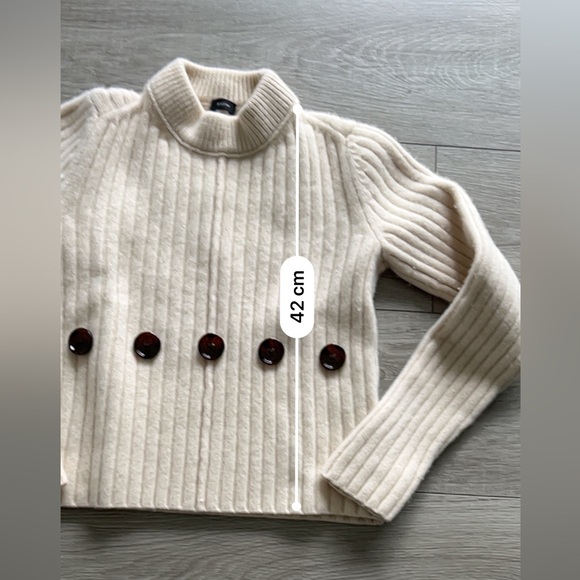 Joseph Ribbed Wool Button-Up Cardigan Sweater - Size M - Picture 2 of 8
